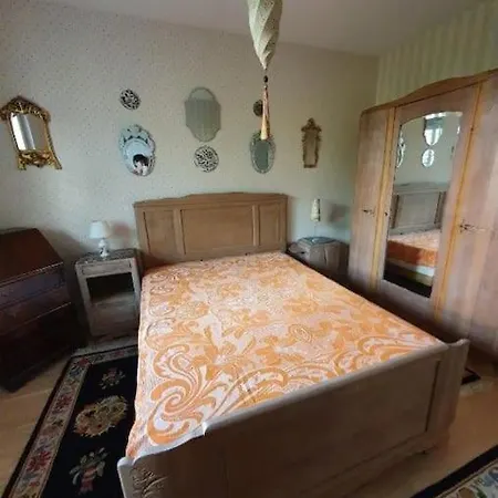 Dans Un Jardin, 3 Apartment *