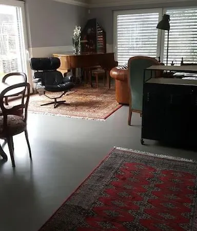 Apartment Dans Un Jardin, 3 *